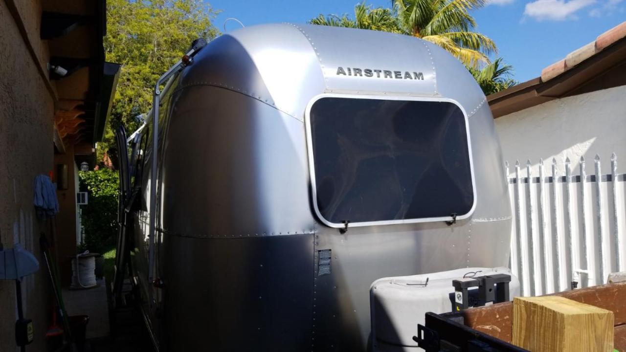 Airstream In The Center Of It All Miami Buitenkant foto
